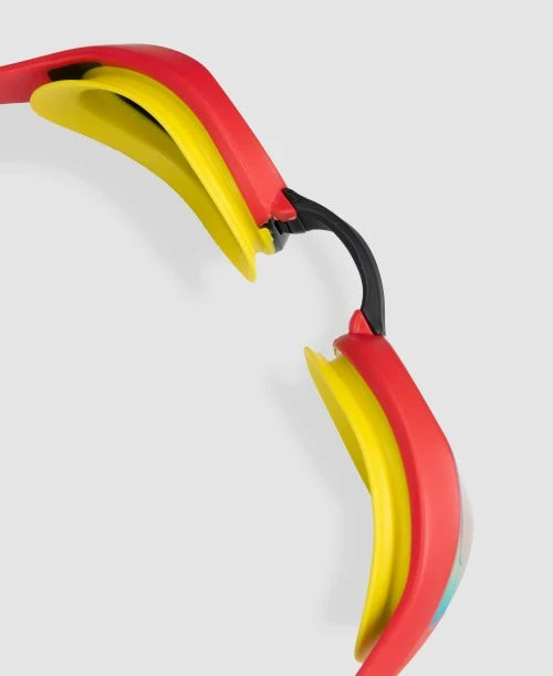 Arena Cobra Ultra Swipe Gold Red