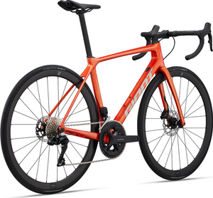 Giant TCR Advanced 1 + 2024