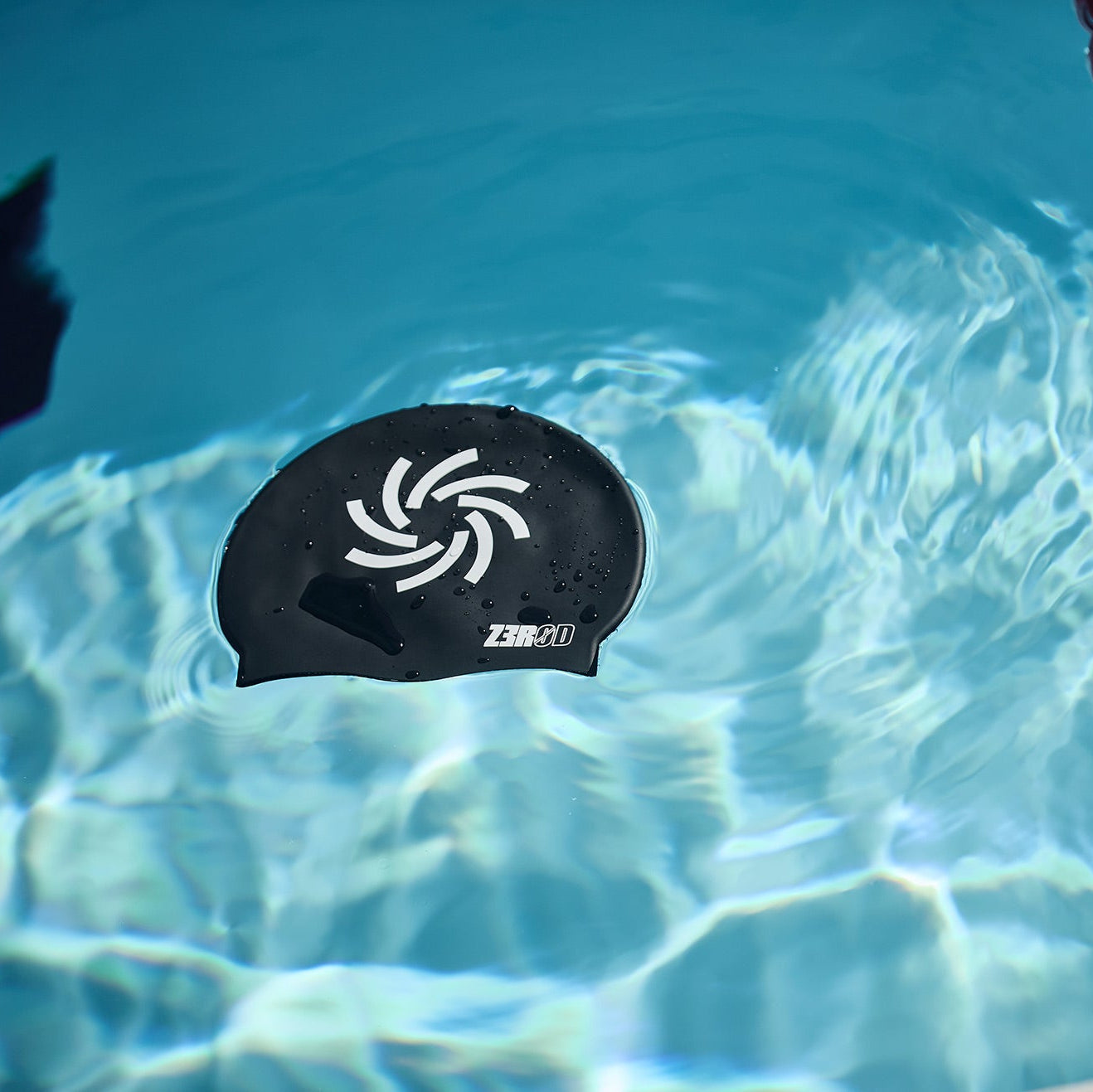 SWIM CAP VORTEX BLACK