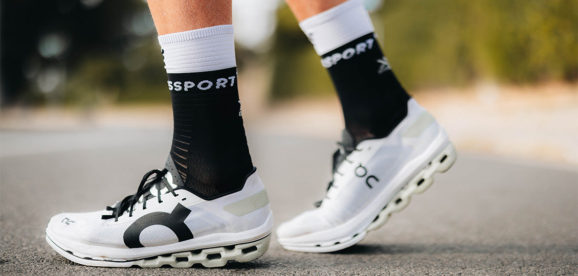 Mid Compression Socks V2.0 - Black/White