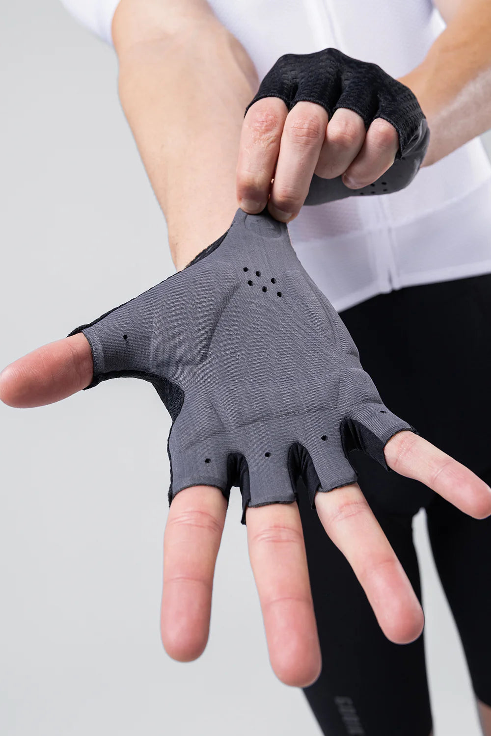 GLOVES UNISEX  Viper Solid Black